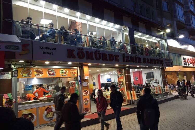 Izmir Sandvic Cumhuriyet Eskisehir